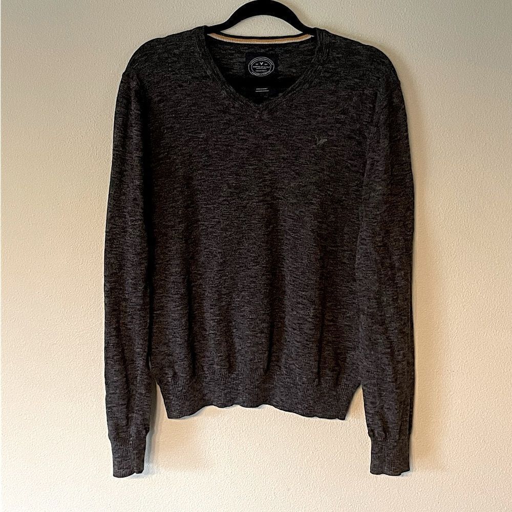 Mens American Eagle Dark Gray “Athletic-Fit”, Super Soft Sweater. Size Medium.